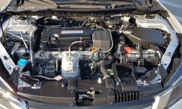 اشتري Imported Honda Accord آخر سيارة في Import - Dubai في الصومال اشتري Imported Honda Accord آخر سيارة في Import - Dubai في الصومال