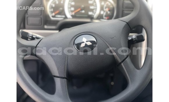 اشتري Imported Mitsubishi i أبيض سيارة في Import - Dubai في الصومال اشتري Imported Mitsubishi i أبيض سيارة في Import - Dubai في الصومال