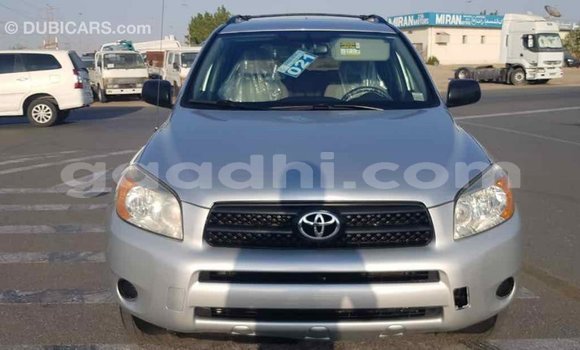 اشتري Imported Toyota RAV4 آخر سيارة في Import - Dubai في الصومال اشتري Imported Toyota RAV4 آخر سيارة في Import - Dubai في الصومال