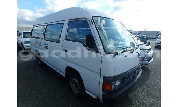 ይግዙ Imported Nissan Caravan ነጭ መኪና በ Import - Dubai በ ሶማሊያ ይግዙ Imported Nissan Caravan ነጭ መኪና በ Import - Dubai በ ሶማሊያ