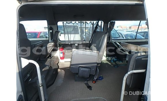 ይግዙ Imported Nissan Caravan ነጭ መኪና በ Import - Dubai በ ሶማሊያ ይግዙ Imported Nissan Caravan ነጭ መኪና በ Import - Dubai በ ሶማሊያ