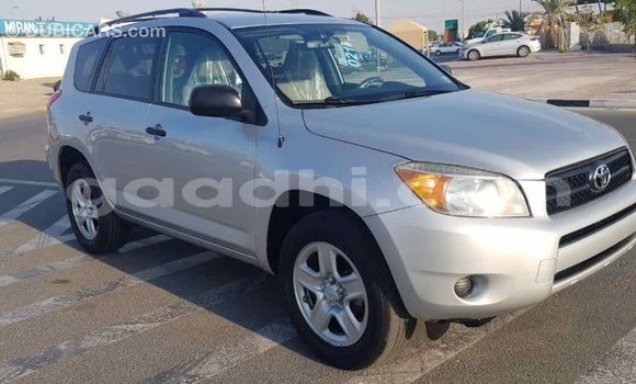 اشتري Imported Toyota RAV4 آخر سيارة في Import - Dubai في الصومال اشتري Imported Toyota RAV4 آخر سيارة في Import - Dubai في الصومال