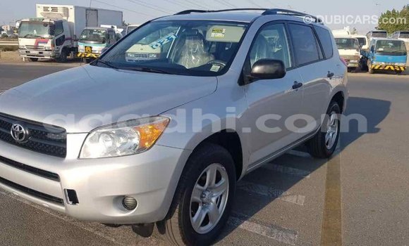 اشتري Imported Toyota RAV4 آخر سيارة في Import - Dubai في الصومال اشتري Imported Toyota RAV4 آخر سيارة في Import - Dubai في الصومال