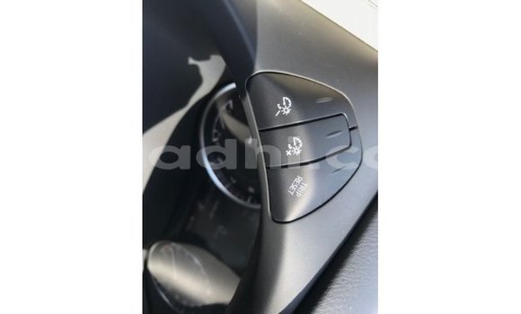 Acheter Import Voiture Nissan Patrol Noir à Import - Dubai, Somalie Acheter Import Voiture Nissan Patrol Noir à Import - Dubai, Somalie