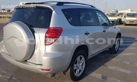 اشتري Imported Toyota RAV4 آخر سيارة في Import - Dubai في الصومال اشتري Imported Toyota RAV4 آخر سيارة في Import - Dubai في الصومال