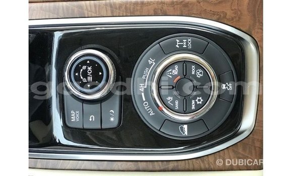 Acheter Import Voiture Nissan Patrol Blanc à Import - Dubai, Somalie Acheter Import Voiture Nissan Patrol Blanc à Import - Dubai, Somalie