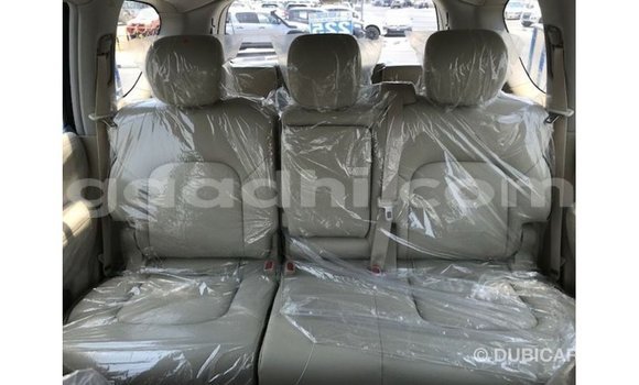 Acheter Import Voiture Nissan Patrol Blanc à Import - Dubai, Somalie Acheter Import Voiture Nissan Patrol Blanc à Import - Dubai, Somalie