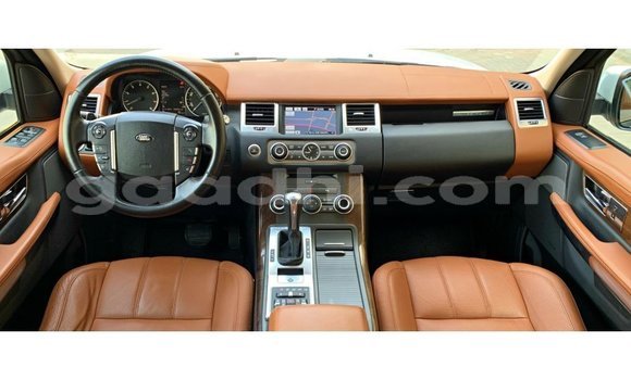 Buy Import Land Rover Range Rover White Car in Import - Dubai in Somalia Buy Import Land Rover Range Rover White Car in Import - Dubai in Somalia