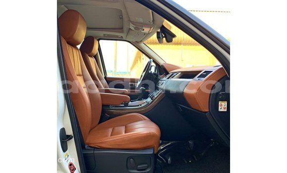 Buy Import Land Rover Range Rover White Car in Import - Dubai in Somalia Buy Import Land Rover Range Rover White Car in Import - Dubai in Somalia