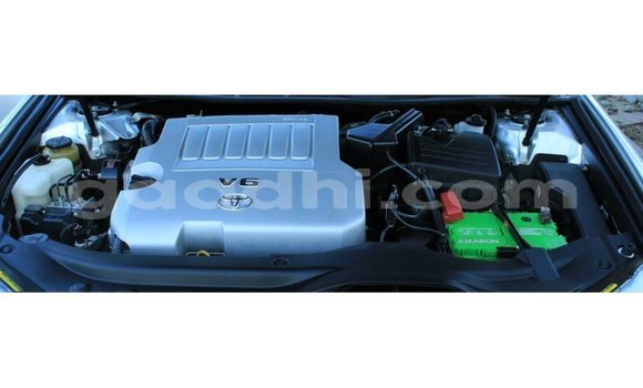 اشتري Imported Toyota Avalon آخر سيارة في Import - Dubai في الصومال اشتري Imported Toyota Avalon آخر سيارة في Import - Dubai في الصومال