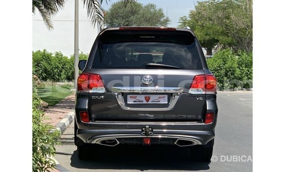 ይግዙ Imported Toyota Land Cruiser ሌላ መኪና በ Import - Dubai በ ሶማሊያ ይግዙ Imported Toyota Land Cruiser ሌላ መኪና በ Import - Dubai በ ሶማሊያ