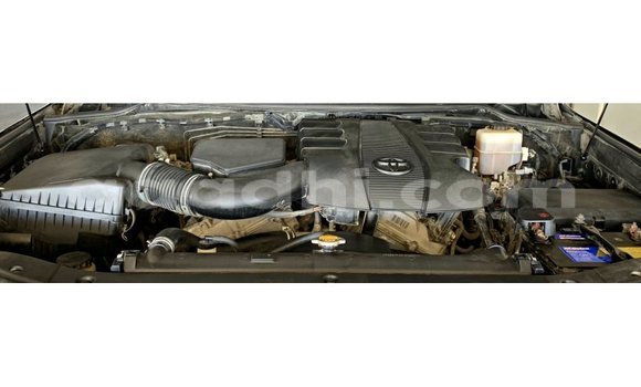 ይግዙ Imported Toyota Land Cruiser ሌላ መኪና በ Import - Dubai በ ሶማሊያ ይግዙ Imported Toyota Land Cruiser ሌላ መኪና በ Import - Dubai በ ሶማሊያ