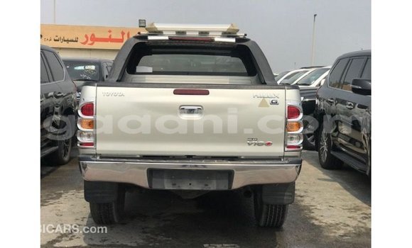 Acheter Import Voiture Toyota Hilux Autre à Import - Dubai, Somalie Acheter Import Voiture Toyota Hilux Autre à Import - Dubai, Somalie