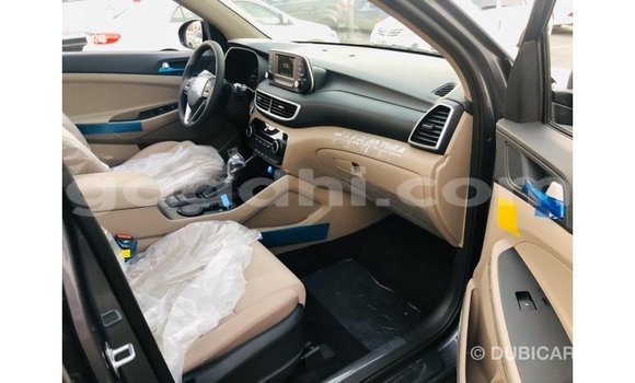 اشتري Imported Hyundai Tucson آخر سيارة في Import - Dubai في الصومال اشتري Imported Hyundai Tucson آخر سيارة في Import - Dubai في الصومال