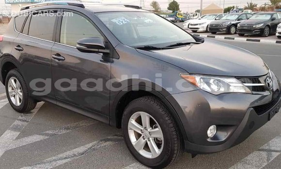 اشتري Imported Toyota RAV4 آخر سيارة في Import - Dubai في الصومال اشتري Imported Toyota RAV4 آخر سيارة في Import - Dubai في الصومال