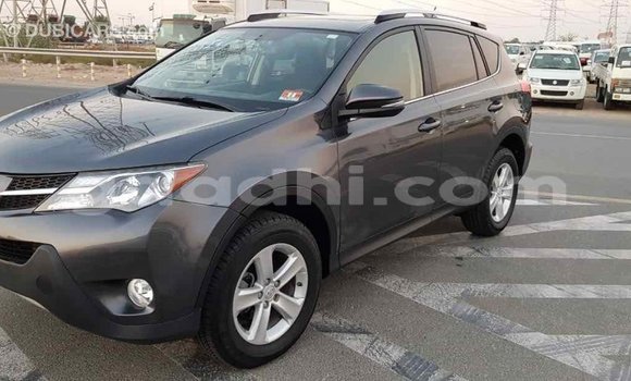 اشتري Imported Toyota RAV4 آخر سيارة في Import - Dubai في الصومال اشتري Imported Toyota RAV4 آخر سيارة في Import - Dubai في الصومال