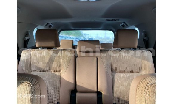 Acheter Import Voiture Toyota Fortuner Autre à Import - Dubai, Somalie Acheter Import Voiture Toyota Fortuner Autre à Import - Dubai, Somalie