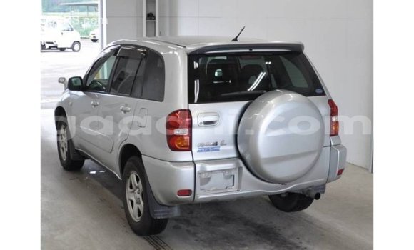 اشتري Imported Toyota RAV4 آخر سيارة في Import - Dubai في الصومال اشتري Imported Toyota RAV4 آخر سيارة في Import - Dubai في الصومال