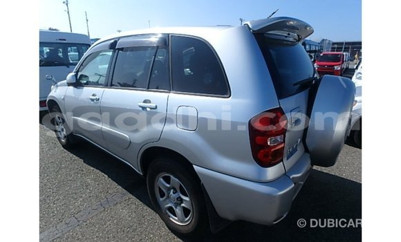 اشتري Imported Toyota RAV4 آخر سيارة في Import - Dubai في الصومال اشتري Imported Toyota RAV4 آخر سيارة في Import - Dubai في الصومال