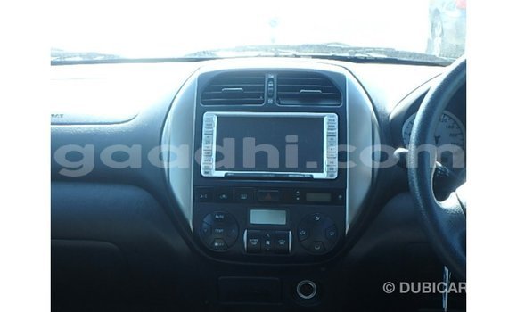 اشتري Imported Toyota RAV4 آخر سيارة في Import - Dubai في الصومال اشتري Imported Toyota RAV4 آخر سيارة في Import - Dubai في الصومال