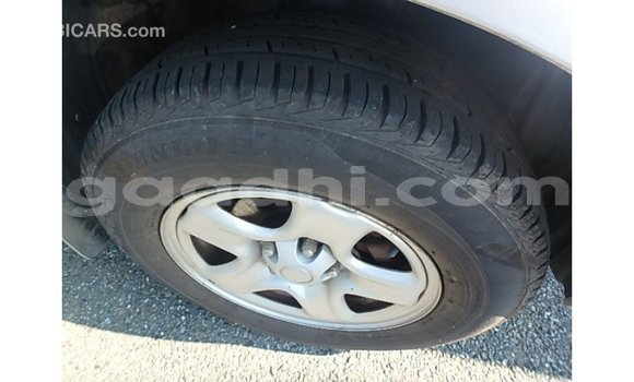 اشتري Imported Toyota RAV4 آخر سيارة في Import - Dubai في الصومال اشتري Imported Toyota RAV4 آخر سيارة في Import - Dubai في الصومال