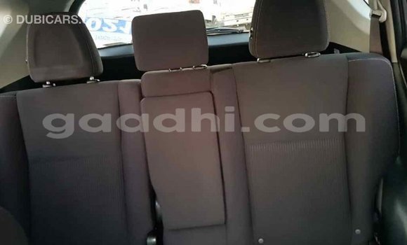 اشتري Imported Toyota RAV4 آخر سيارة في Import - Dubai في الصومال اشتري Imported Toyota RAV4 آخر سيارة في Import - Dubai في الصومال