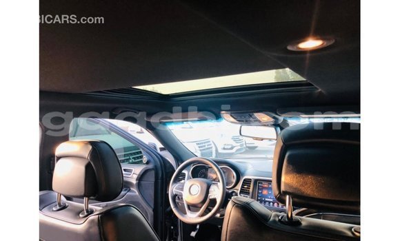 اشتري Imported Jeep Grand Cherokee أسود سيارة في Import - Dubai في الصومال اشتري Imported Jeep Grand Cherokee أسود سيارة في Import - Dubai في الصومال
