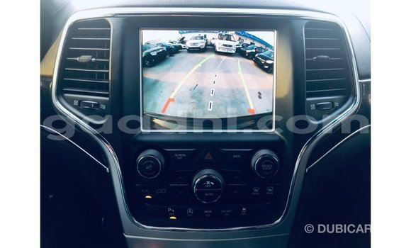 اشتري Imported Jeep Grand Cherokee أسود سيارة في Import - Dubai في الصومال اشتري Imported Jeep Grand Cherokee أسود سيارة في Import - Dubai في الصومال