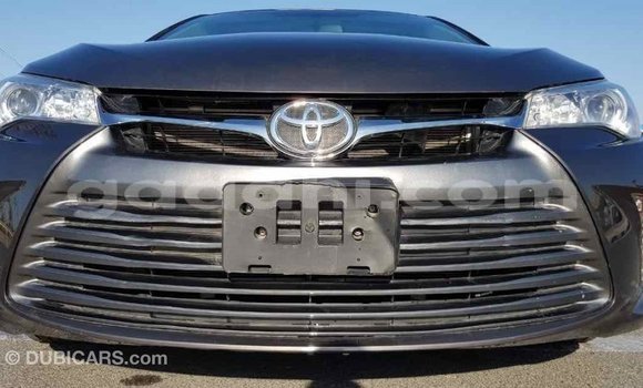 اشتري Imported Toyota Camry آخر سيارة في Import - Dubai في الصومال اشتري Imported Toyota Camry آخر سيارة في Import - Dubai في الصومال