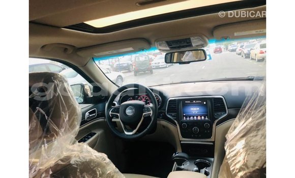 اشتري Imported Jeep Grand Cherokee أسود سيارة في Import - Dubai في الصومال اشتري Imported Jeep Grand Cherokee أسود سيارة في Import - Dubai في الصومال