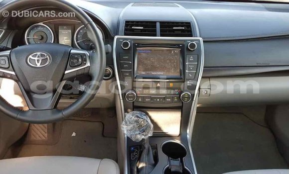 اشتري Imported Toyota Camry آخر سيارة في Import - Dubai في الصومال اشتري Imported Toyota Camry آخر سيارة في Import - Dubai في الصومال