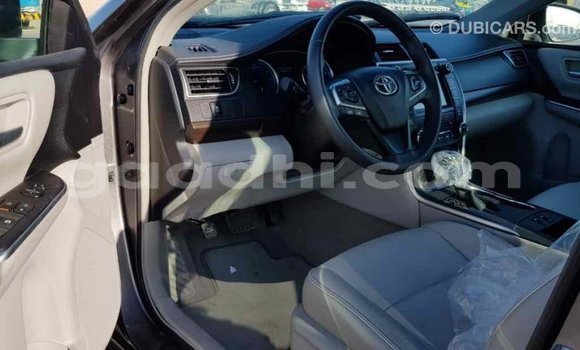 اشتري Imported Toyota Camry آخر سيارة في Import - Dubai في الصومال اشتري Imported Toyota Camry آخر سيارة في Import - Dubai في الصومال