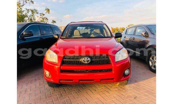 Buy Import Toyota HiAce Red Truck in Import - Dubai in Somalia Buy Import Toyota HiAce Red Truck in Import - Dubai in Somalia
