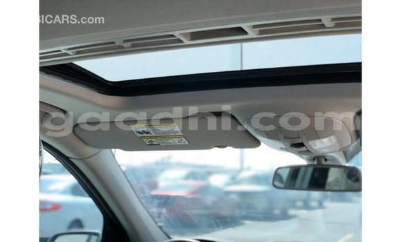 اشتري Imported Mercedes-Benz 190 آخر سيارة في Import - Dubai في الصومال اشتري Imported Mercedes-Benz 190 آخر سيارة في Import - Dubai في الصومال