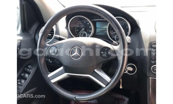 اشتري Imported Mercedes-Benz 190 آخر سيارة في Import - Dubai في الصومال اشتري Imported Mercedes-Benz 190 آخر سيارة في Import - Dubai في الصومال