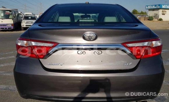 اشتري Imported Toyota Camry آخر سيارة في Import - Dubai في الصومال اشتري Imported Toyota Camry آخر سيارة في Import - Dubai في الصومال