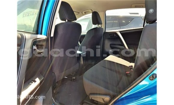 Buy Import Toyota HiAce Blue Truck in Import - Dubai in Somalia Buy Import Toyota HiAce Blue Truck in Import - Dubai in Somalia