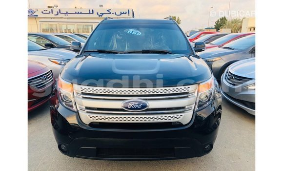 Acheter Import Voiture Ford Explorer Bleu à Import - Dubai, Somalie Acheter Import Voiture Ford Explorer Bleu à Import - Dubai, Somalie