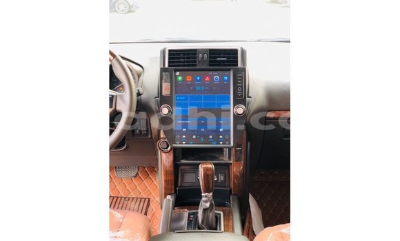 Acheter Import Voiture Toyota Prado Noir à Import - Dubai, Somalie Acheter Import Voiture Toyota Prado Noir à Import - Dubai, Somalie