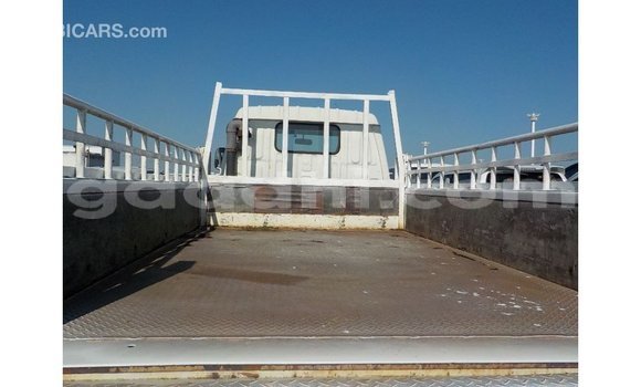 اشتري Imported Toyota Dyna أبيض شاحنة في Import - Dubai في الصومال اشتري Imported Toyota Dyna أبيض شاحنة في Import - Dubai في الصومال