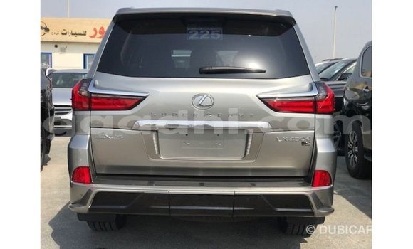Acheter Import Voiture Lexus LX Autre à Import - Dubai, Somalie Acheter Import Voiture Lexus LX Autre à Import - Dubai, Somalie