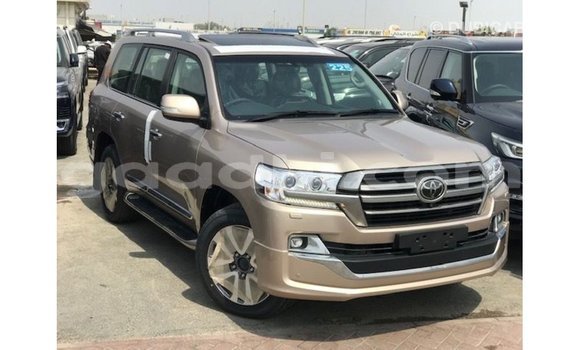 ይግዙ Imported Toyota Land Cruiser ሌላ መኪና በ Import - Dubai በ ሶማሊያ ይግዙ Imported Toyota Land Cruiser ሌላ መኪና በ Import - Dubai በ ሶማሊያ
