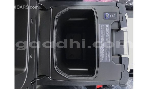 ይግዙ Imported Toyota Land Cruiser ሌላ መኪና በ Import - Dubai በ ሶማሊያ ይግዙ Imported Toyota Land Cruiser ሌላ መኪና በ Import - Dubai በ ሶማሊያ