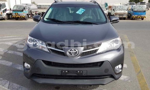 اشتري Imported Toyota RAV4 آخر سيارة في Import - Dubai في الصومال اشتري Imported Toyota RAV4 آخر سيارة في Import - Dubai في الصومال