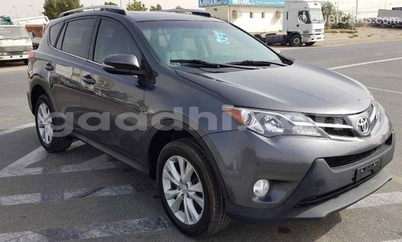 اشتري Imported Toyota RAV4 آخر سيارة في Import - Dubai في الصومال اشتري Imported Toyota RAV4 آخر سيارة في Import - Dubai في الصومال