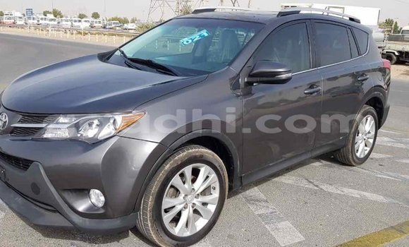 اشتري Imported Toyota RAV4 آخر سيارة في Import - Dubai في الصومال اشتري Imported Toyota RAV4 آخر سيارة في Import - Dubai في الصومال
