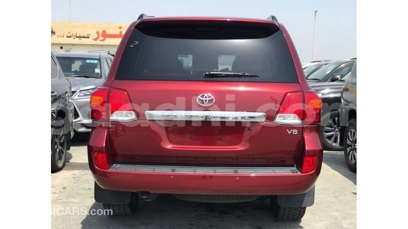 Big with watermark toyota land cruiser somalia import dubai 5247