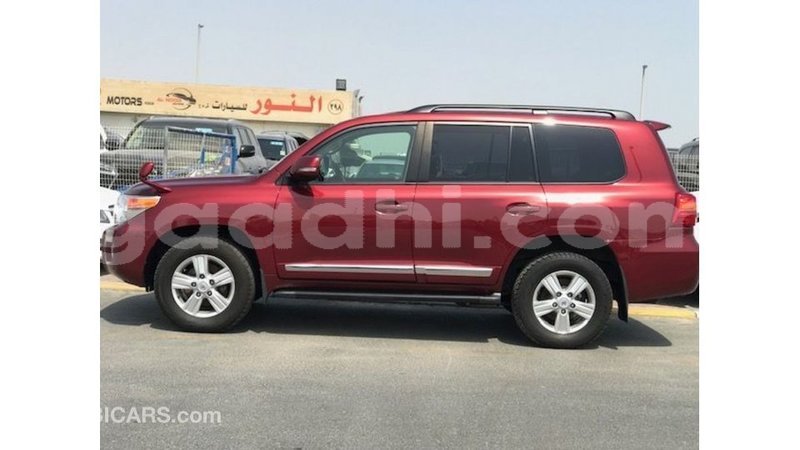 Big with watermark toyota land cruiser somalia import dubai 5247