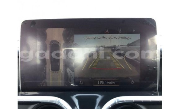 Acheter Import Voiture Mercedes-Benz 250 Noir à Import - Dubai, Somalie Acheter Import Voiture Mercedes-Benz 250 Noir à Import - Dubai, Somalie