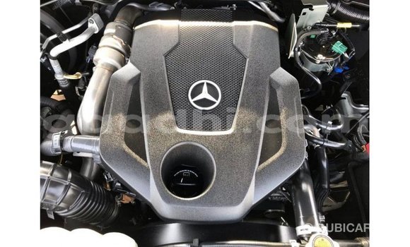 Acheter Import Voiture Mercedes-Benz 250 Noir à Import - Dubai, Somalie Acheter Import Voiture Mercedes-Benz 250 Noir à Import - Dubai, Somalie